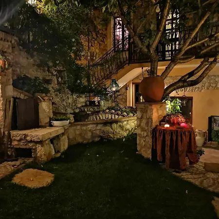 Diffuso La Castellana “ Della Dama” Hotel *